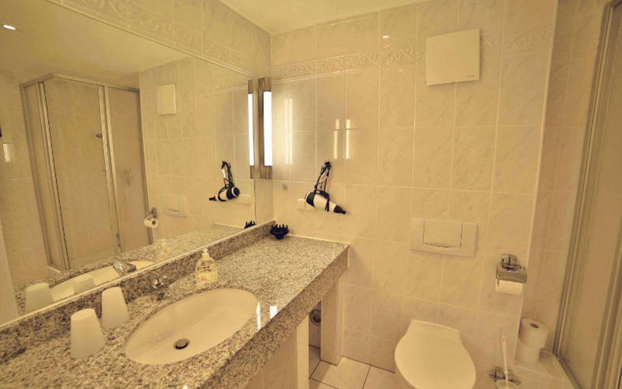Ferienwohnung Binzer Strandgut Im Haus Jahreszeiten Бінц Екстер'єр фото