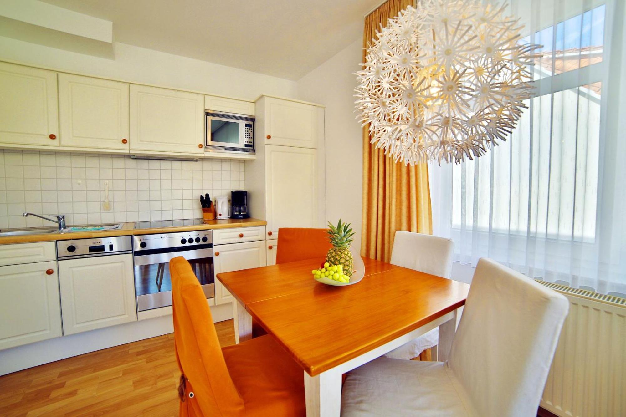 Ferienwohnung Binzer Strandgut Im Haus Jahreszeiten Бінц Екстер'єр фото